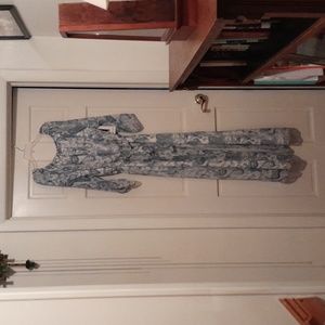 Nine West long blue and white dress with belt and slit